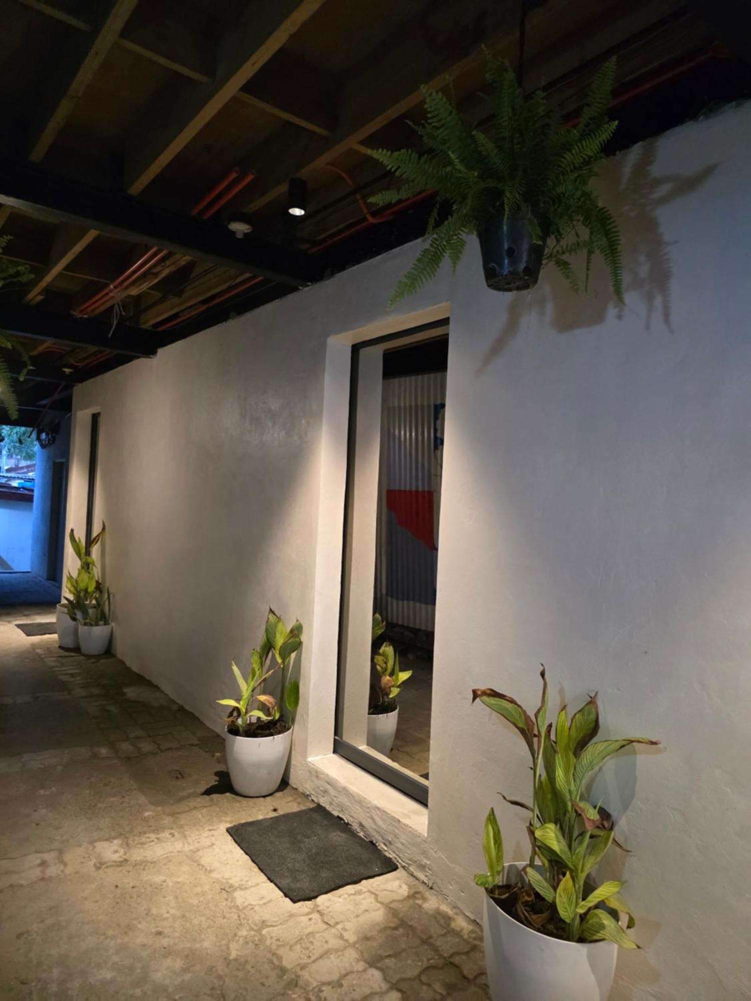 La Ud Lounge Hotell San Juan  Eksteriør bilde